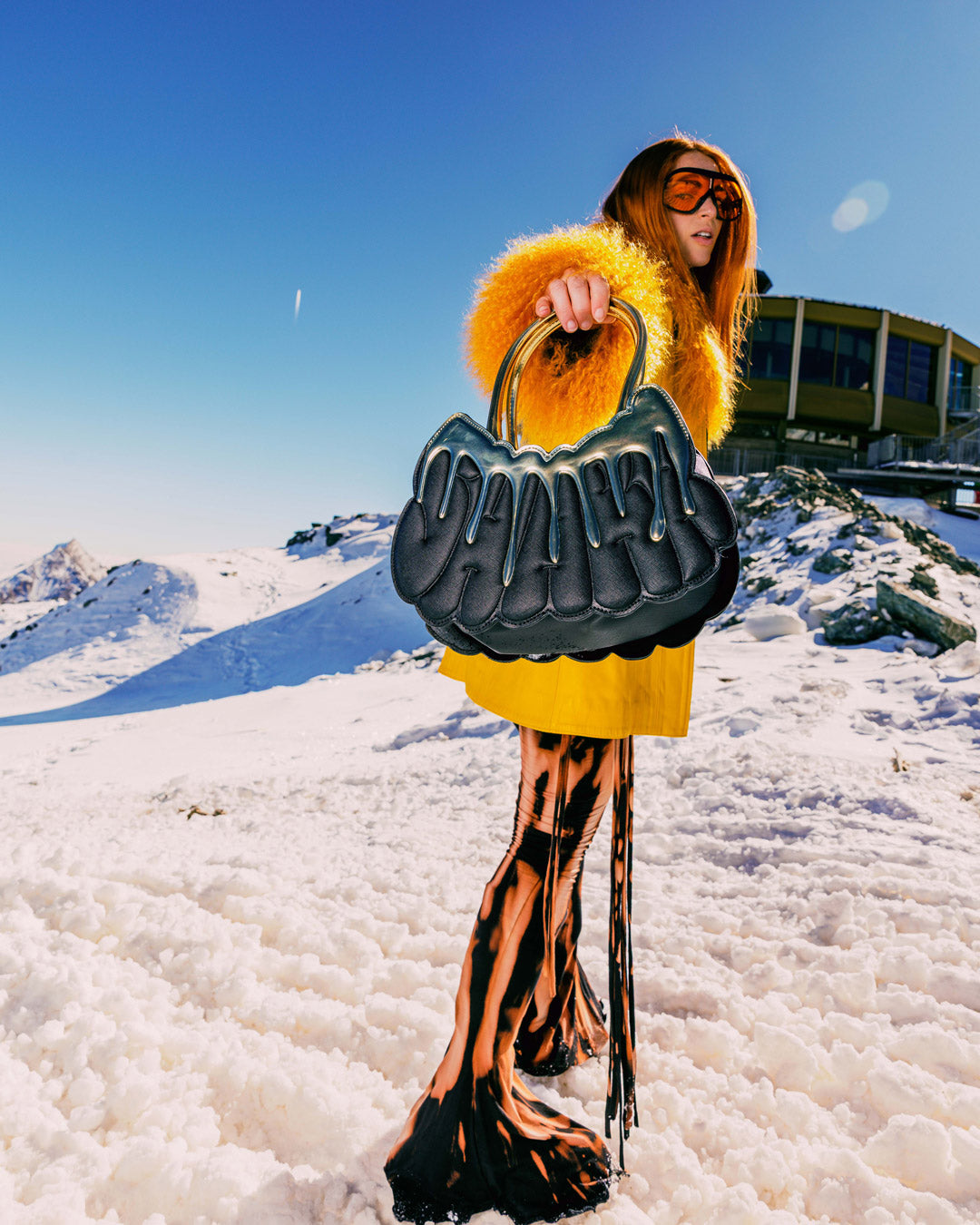 GOLDHEART SHARK DRIP HANDBAG