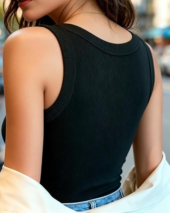 Women's Ribbed Scoop Neck Sports Tank with Built-in Bra