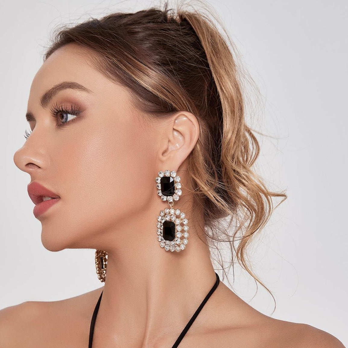 HUNTER RHINESTONE GEM DROP EARRINGS IN BLACK
