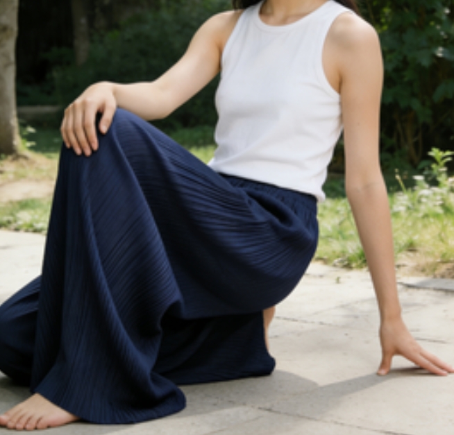 Relaxed-Fit Navy Cotton-Linen Wide-Leg Trousers with Pockets