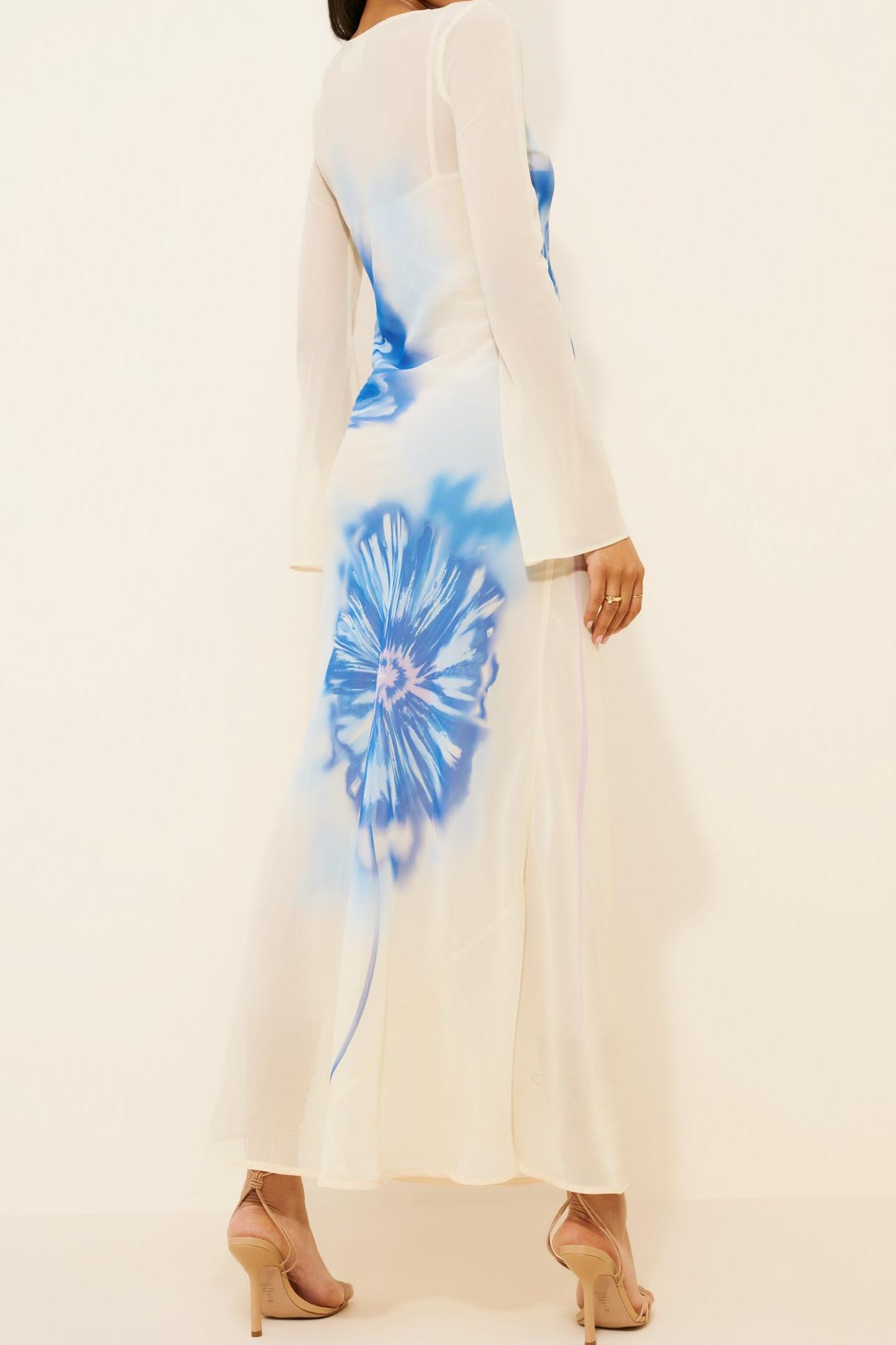 Flower Body Morphing Blue Floral Maxi Dress