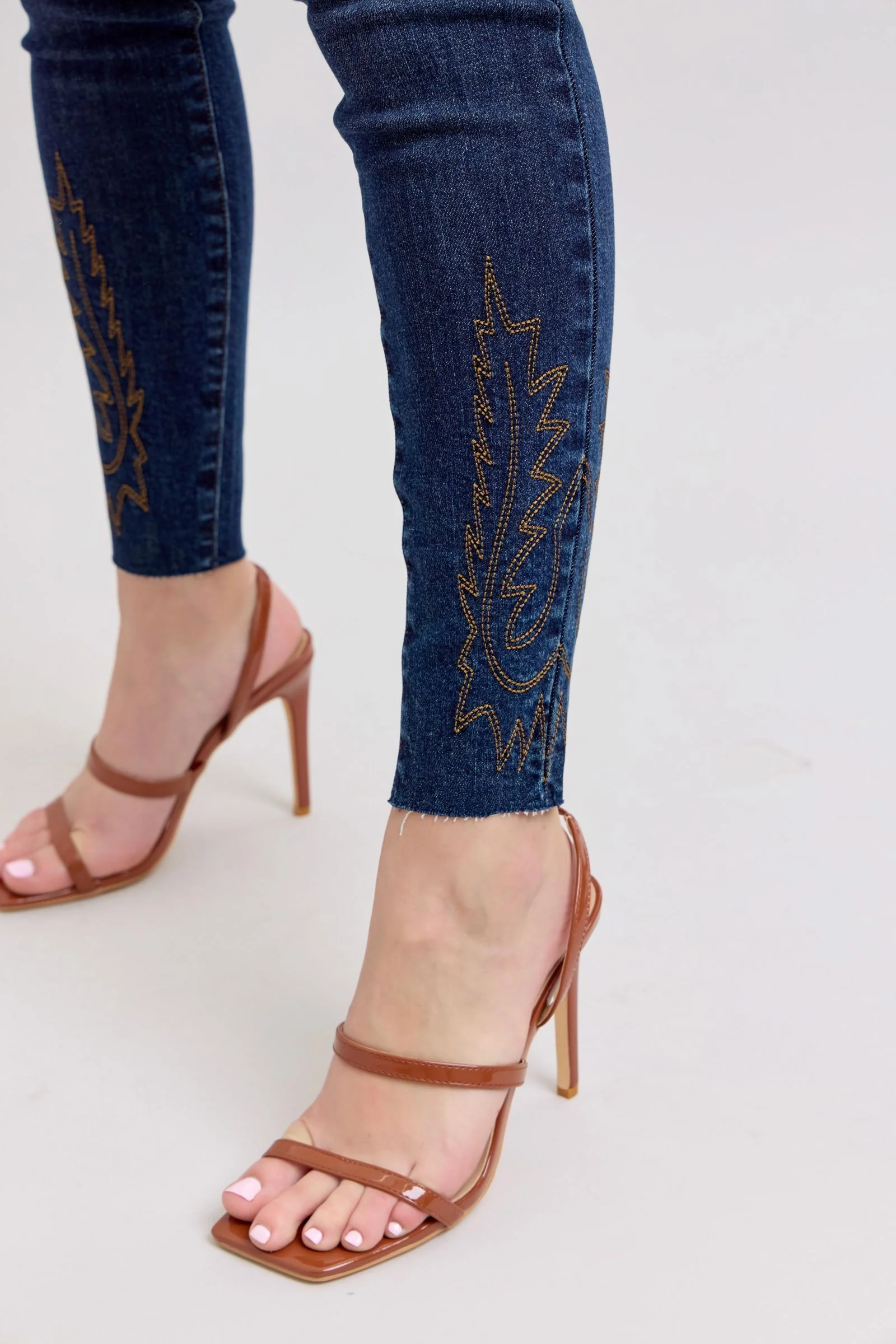 Blue Full Size Embroidered High Rise Skinny Jeans Plus Size