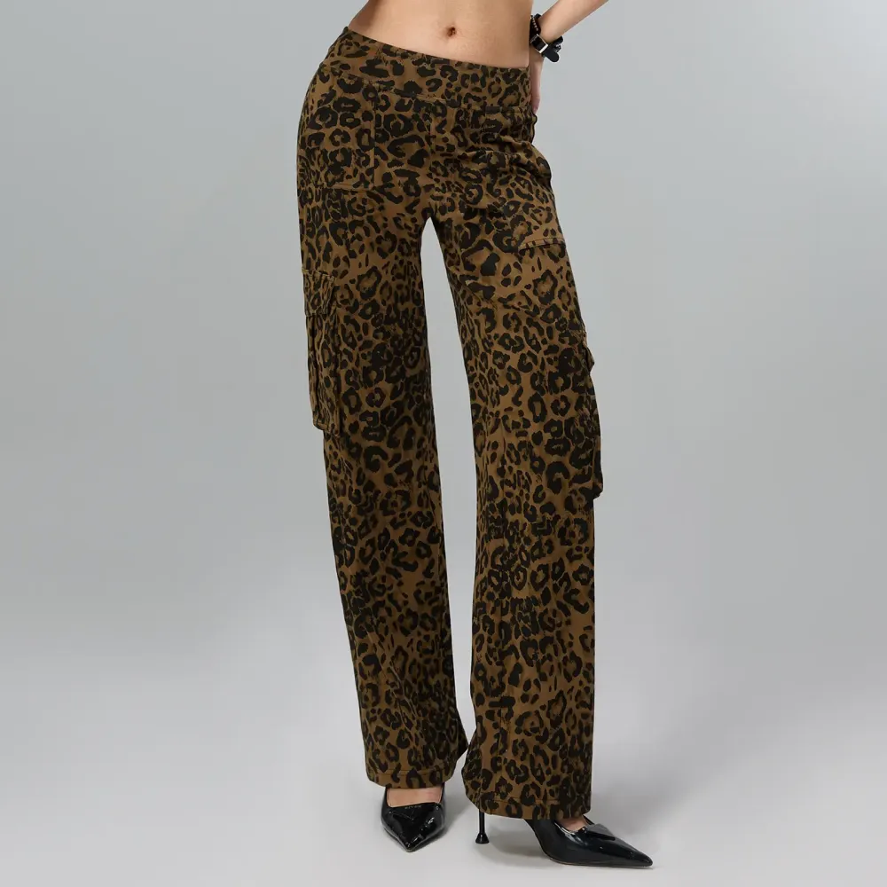 Women's High Waist Leopard Cargo Pants