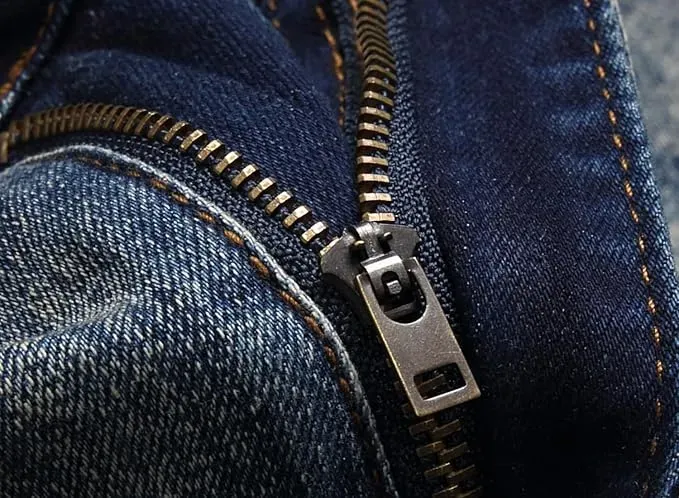 Men's Ripped Denim Shorts, Stretch, Distressed Street Style