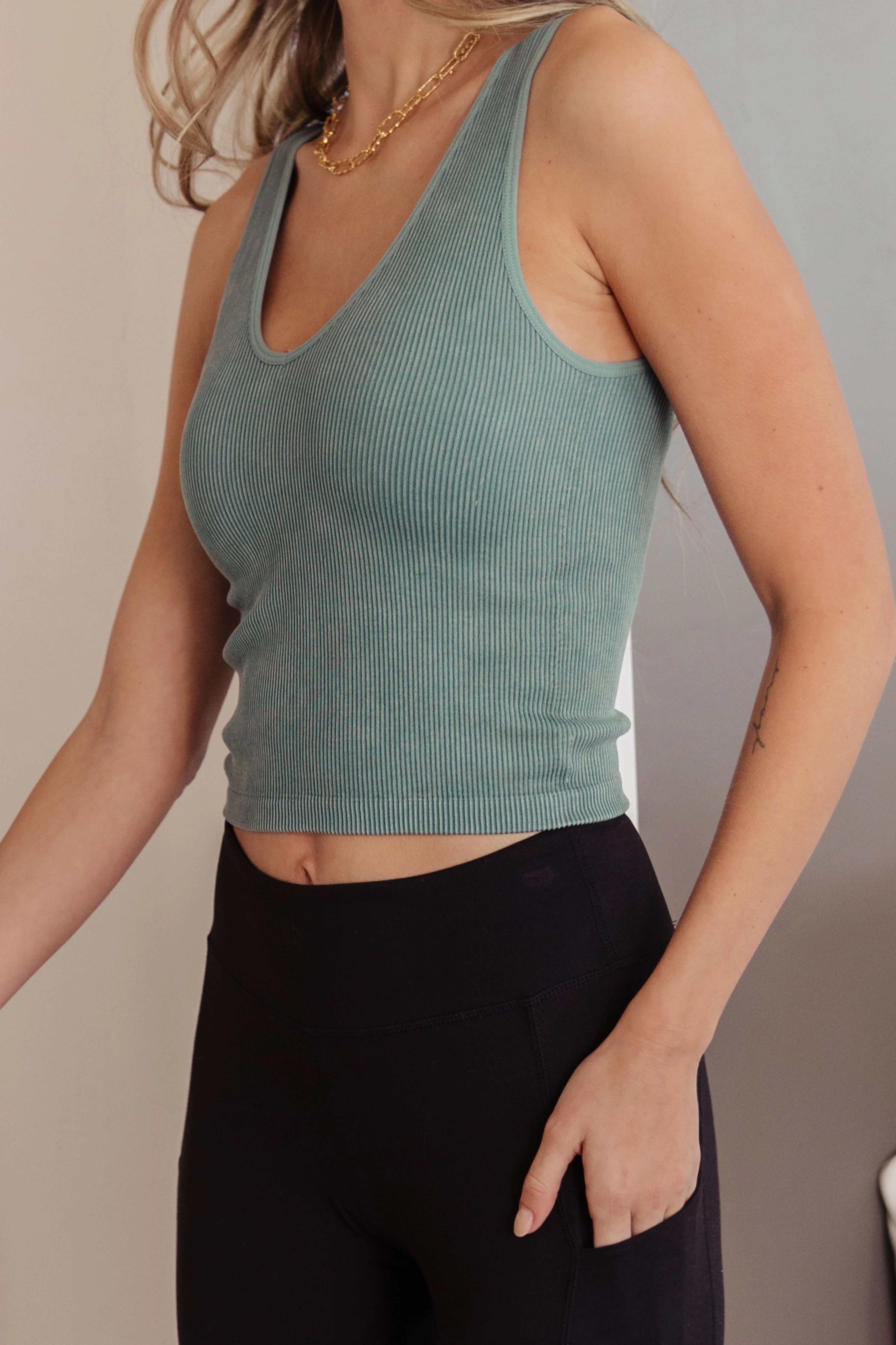 Ribbed Seamless Reversible Tank in Vintage Blue