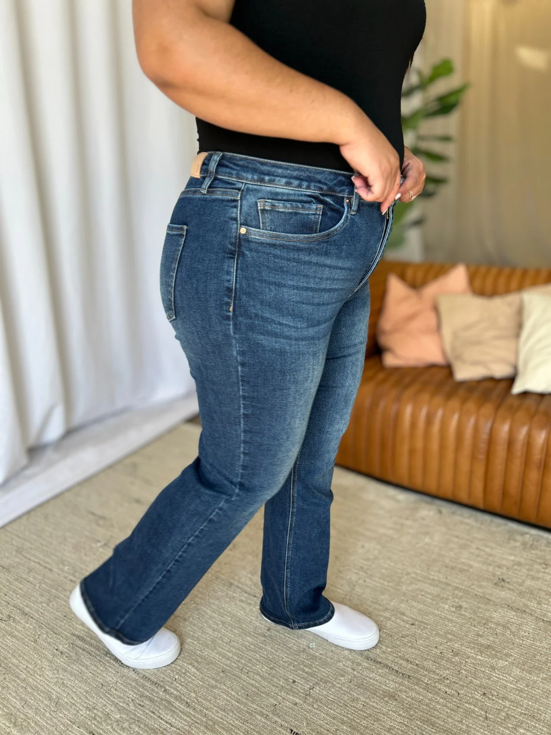 Full Size High Rise Straight Tummy Control Jeans