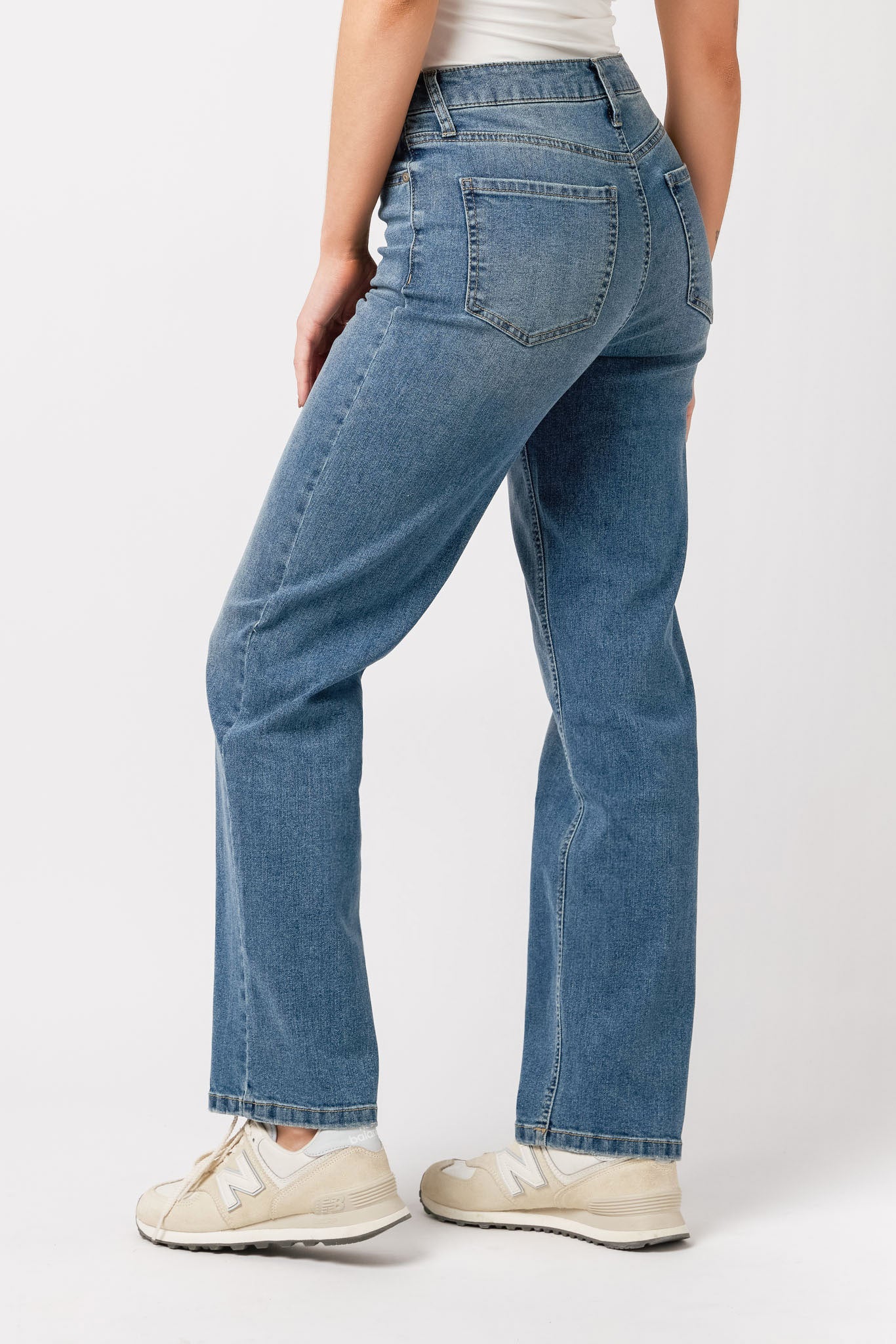 Celebrity Pink Dark Wash High-Rise Straight-Leg Jean