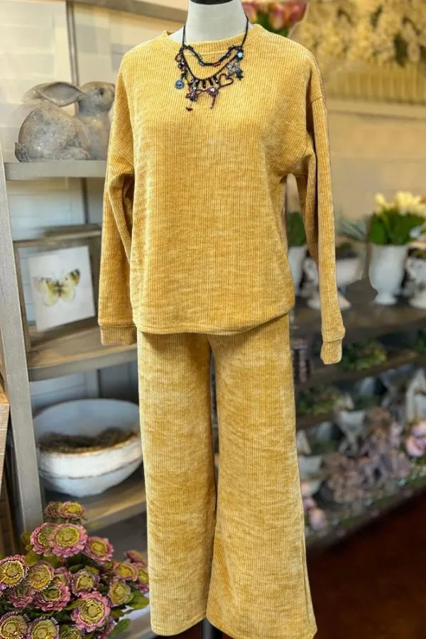 Chenille Long Sleeve Travel Set