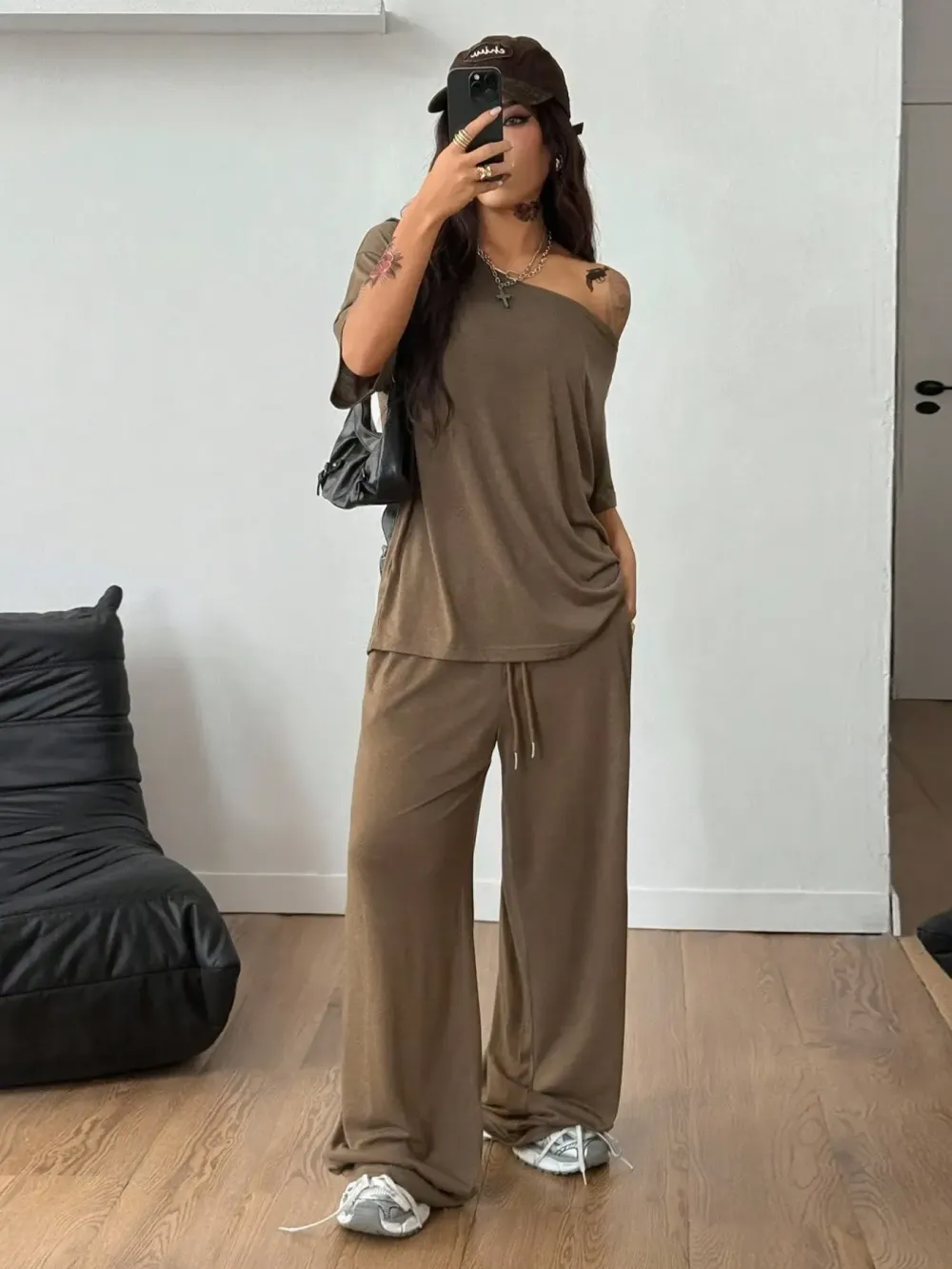 Women's Casual Streetwear Two-Piece Set, Comfortable Shoulder-Exposed Top & Wide-Leg Pants