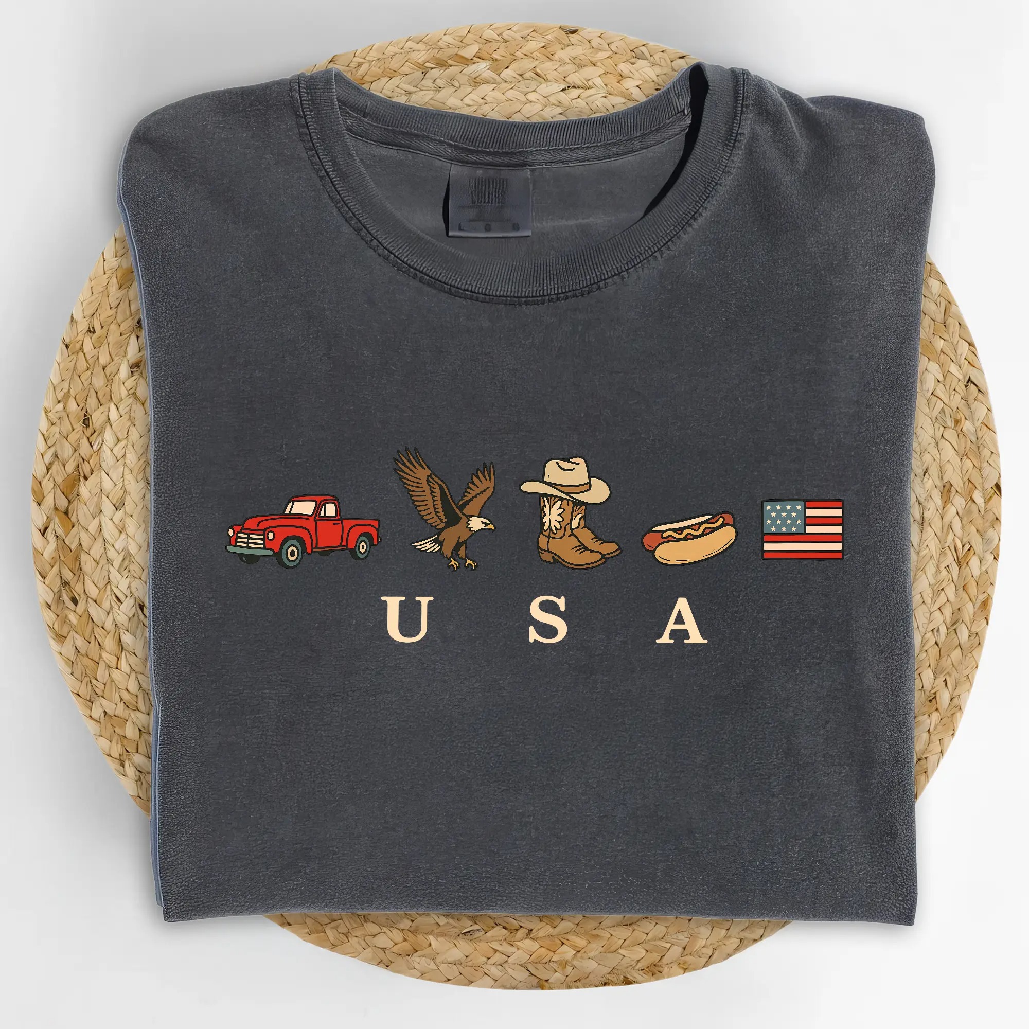 🇺🇸 Vintage USA Patriotic Graphic T-Shirt