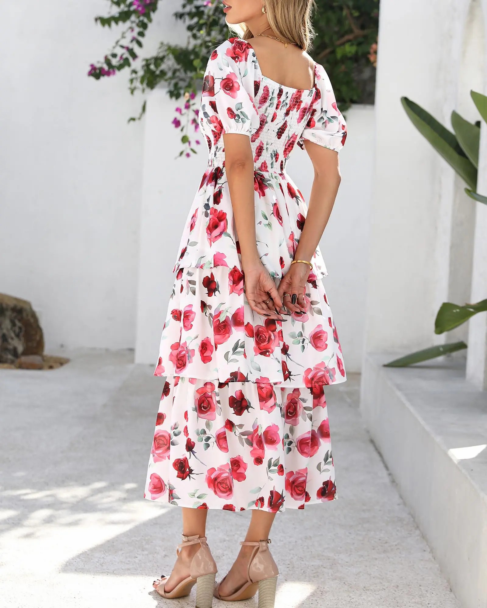 Women's Square Neck Smocked Dress with Puff Short Sleeve Floral Casual Ruffle Tiered Wedding Guest Dress