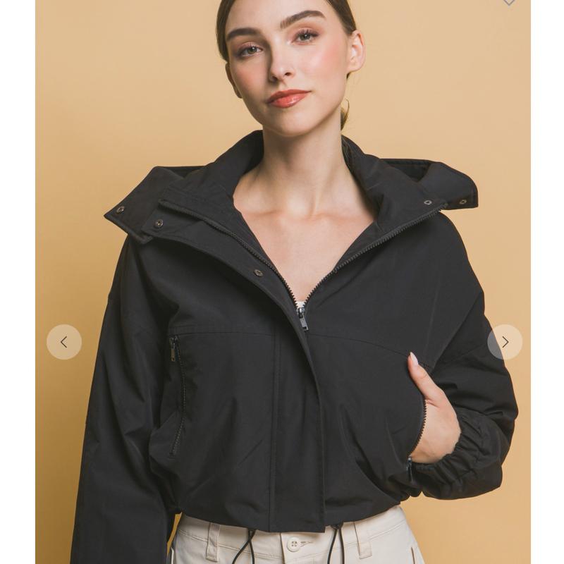 Cozy & Stylish Hooded Jacket – Perfect for All Seasons & Every Adventure