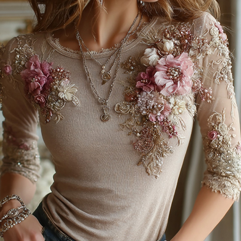 Women's Casual Retro Bohemian Embroidered Floral Print T-shirt