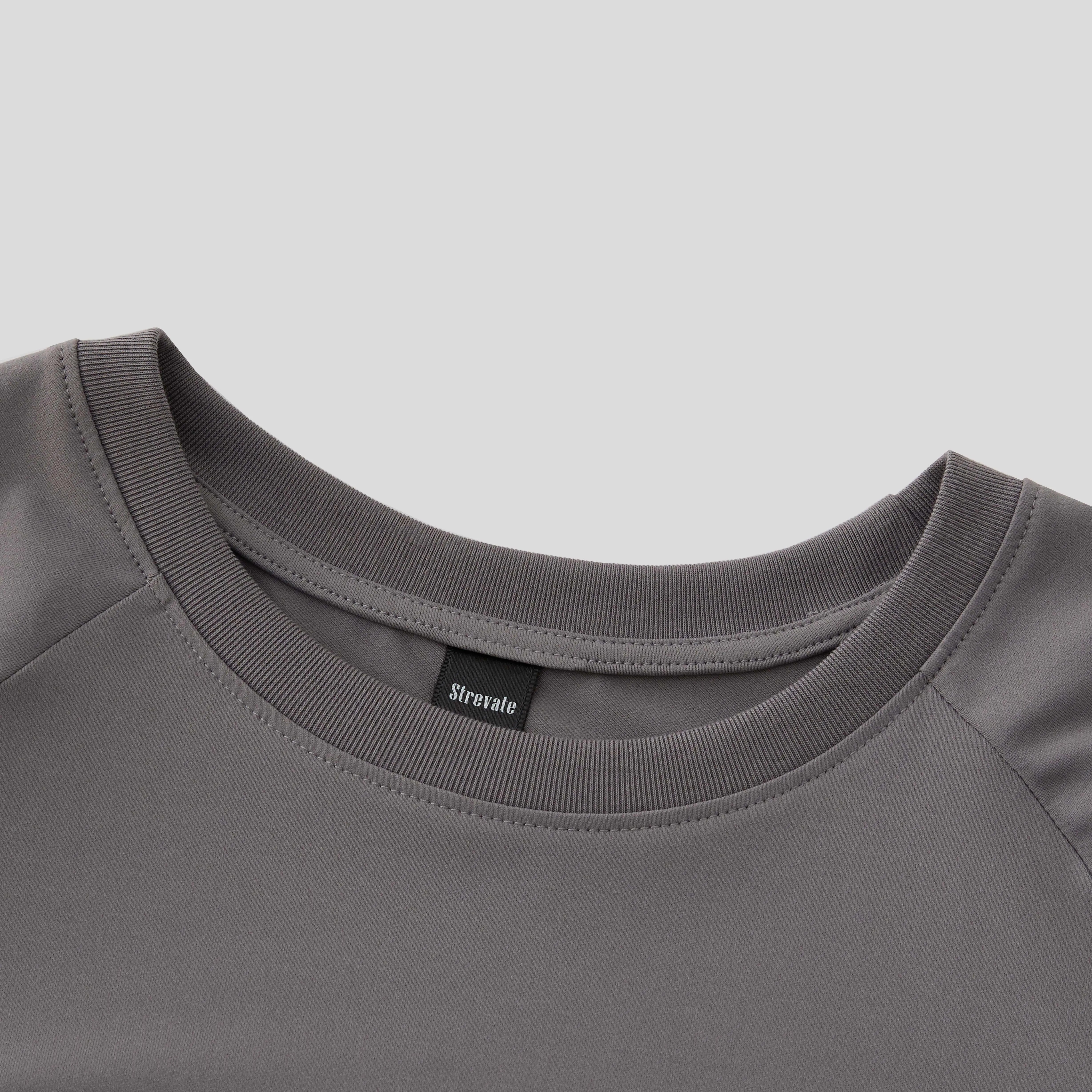 Men's Raglan Sleeve Tee, Athletic Tapered Fit, Arm-Enhancing Sleeves, Wrinkle-Resistant Stretch Fabric Gym Workout Shirt Fitness Running Tops