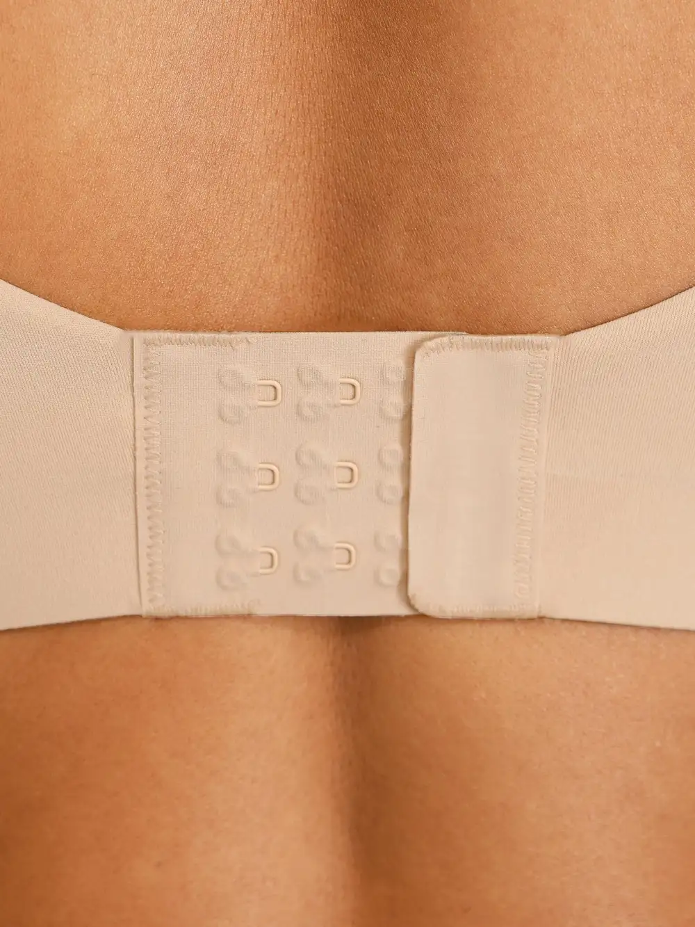 Underwire Adjustable Deep V-neck Bra