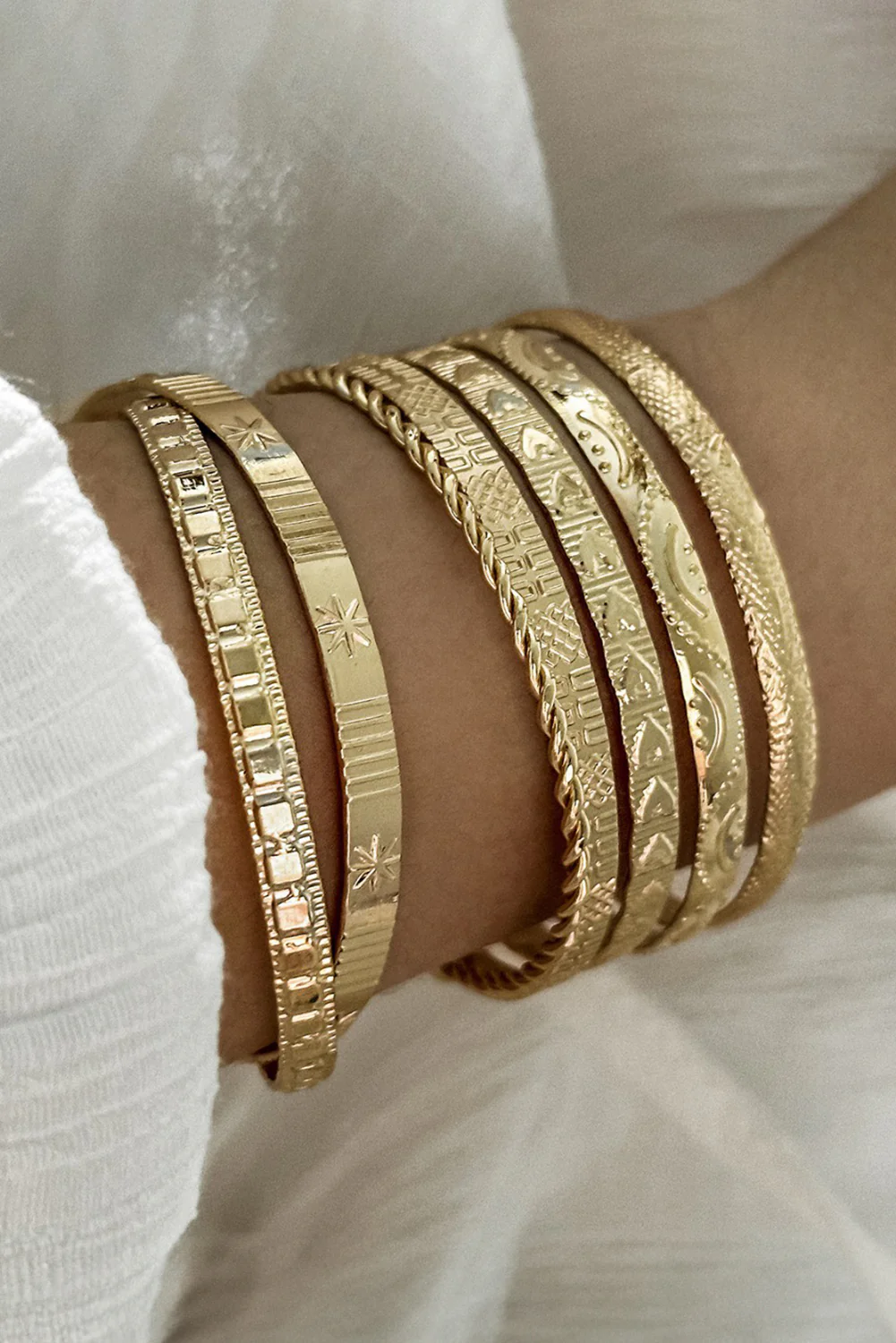Gold 7pcs/set Textured Plated Open Alloy Bangle Set