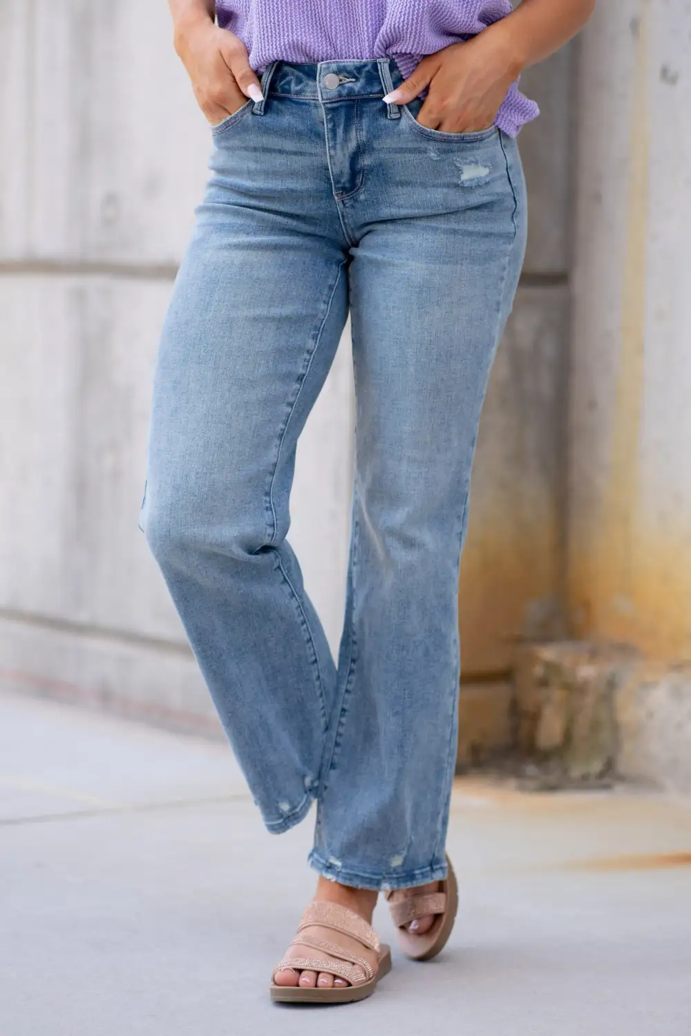 Downtown Vibe Mid Rise Distressed Straight Regular & Plus Sizes