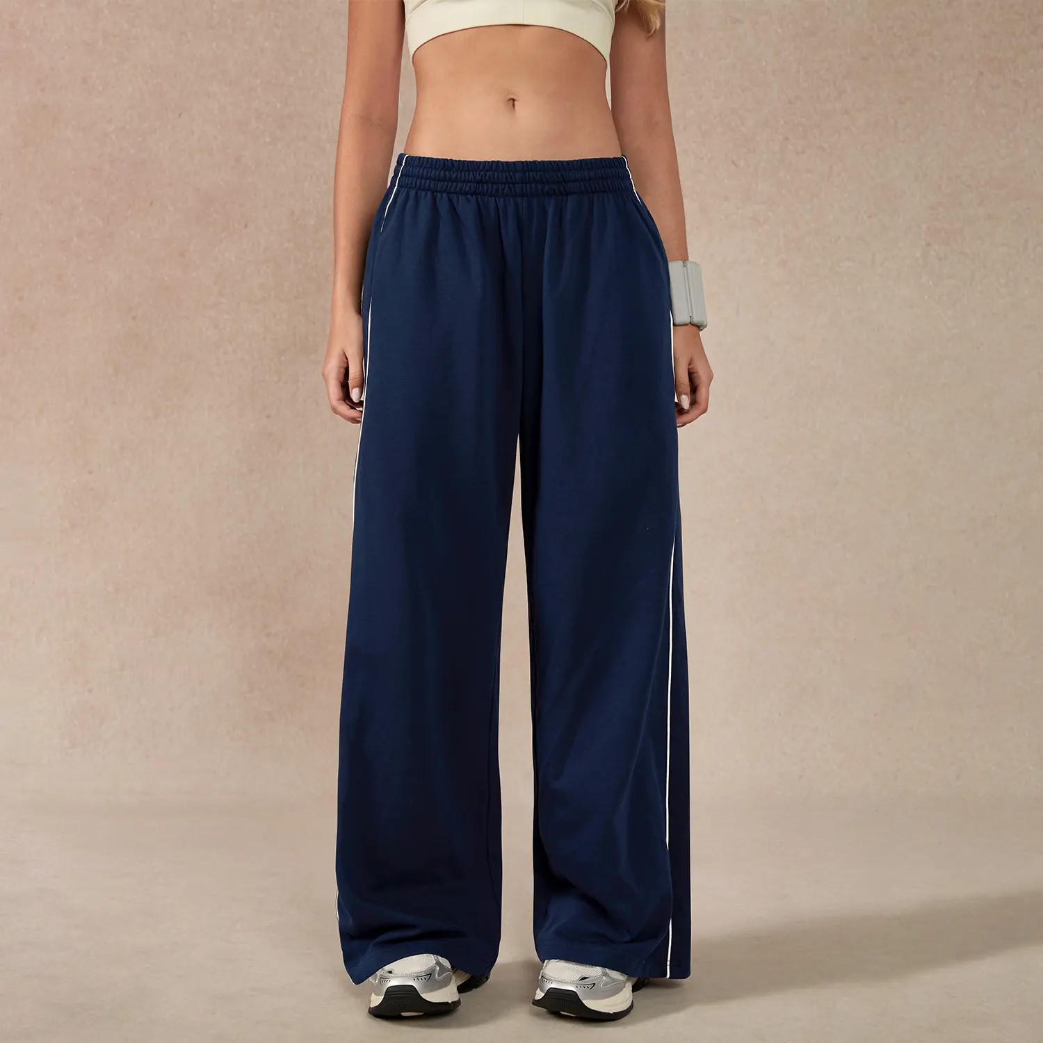 Women's Baggy Wide-Leg Pants – Pocket Design, Elastic Waist & Side Trim for Securely Holding Small Items & Comfortable Relaxed Fit