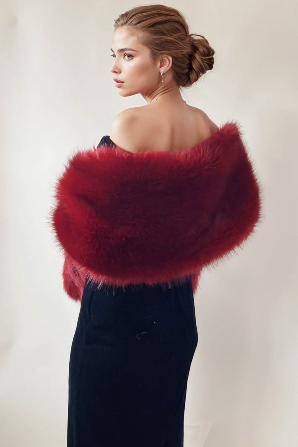 hulda Fur Shawl in wine red