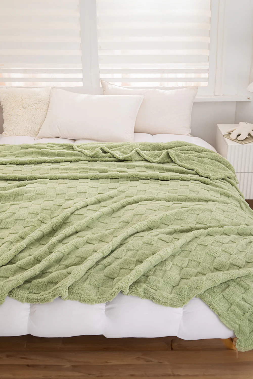 Grass Green Checkered Texture Large Plush Blanket