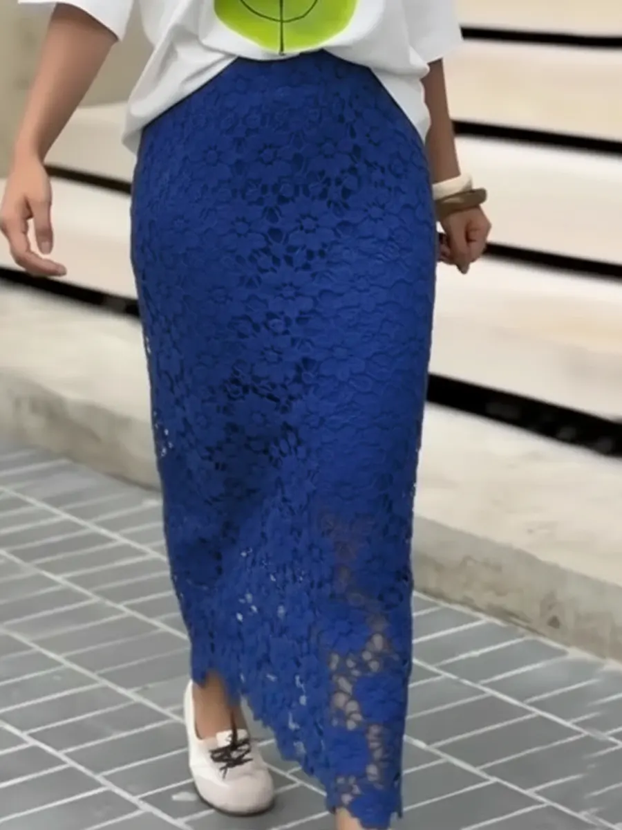 Women's Elegant Hollow-out Lace Slim-fit Skirt