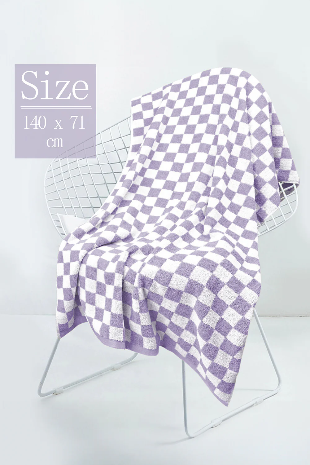Orchid Petal Checkered Print Soft Large Bath Towel