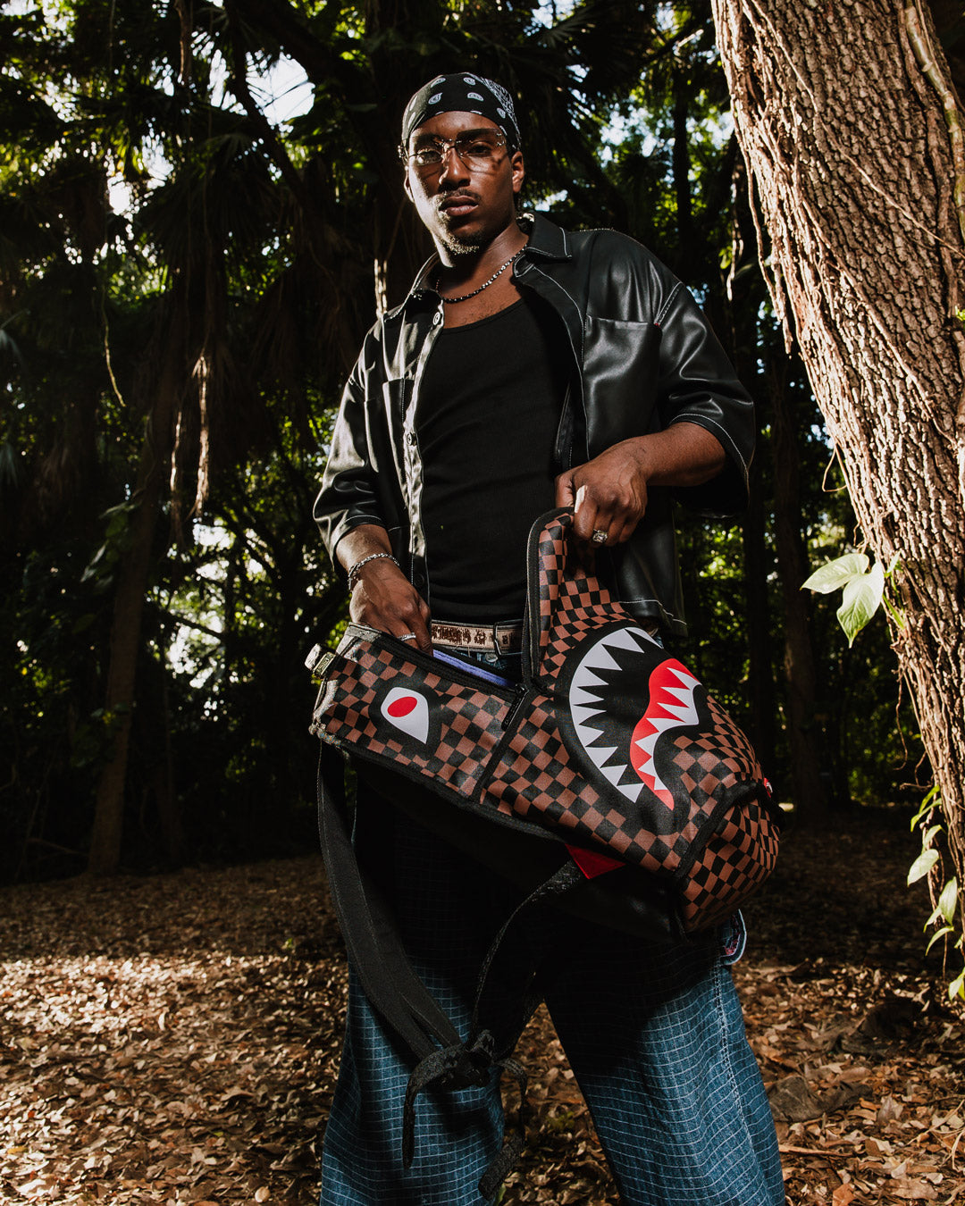 NOOO WAY!!! A REVERSIBLE BACKPACK - PURPLE VELOUR TO OG SHARKS IN PARIS BACKPACK