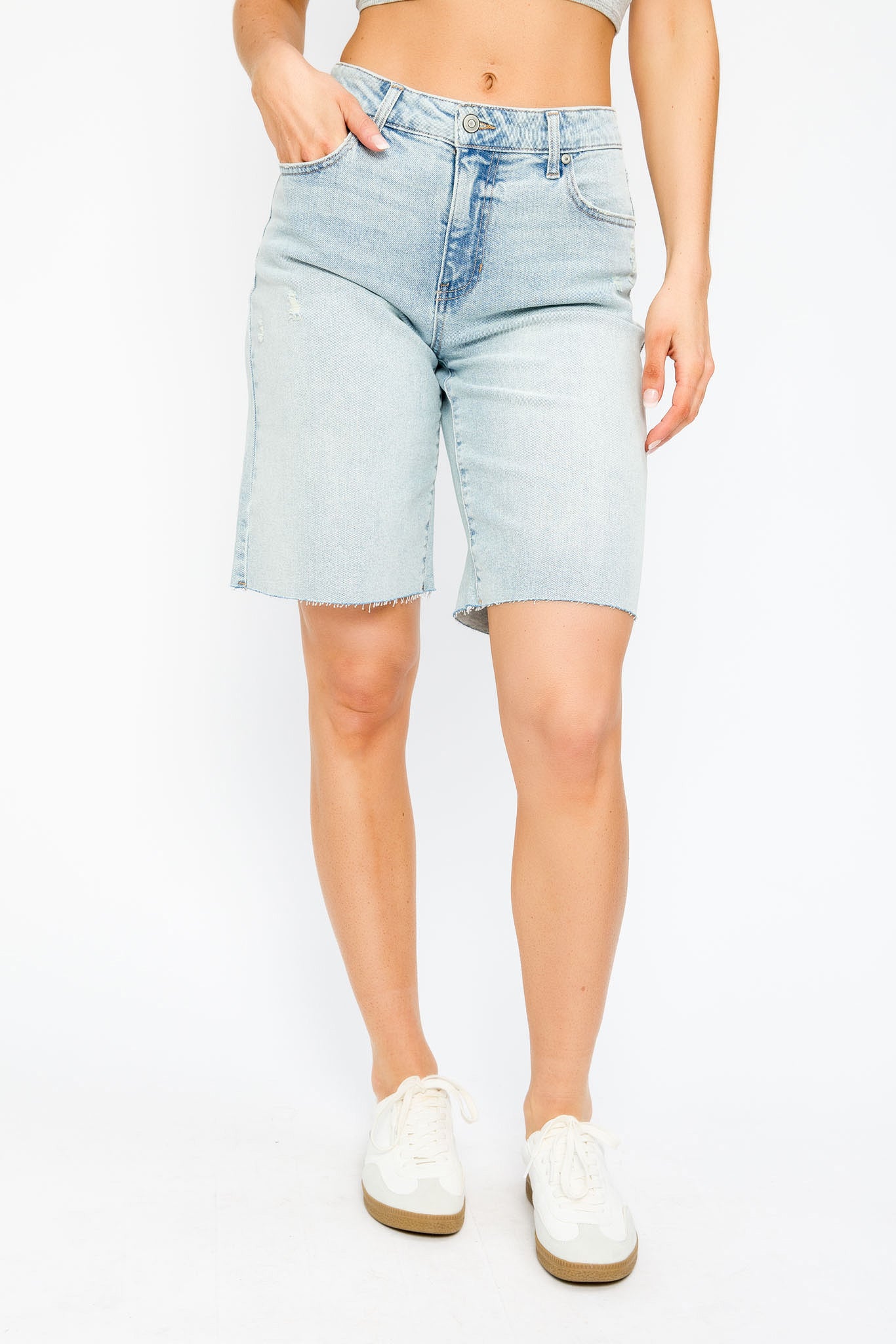 Celebrity Pink Light Wash High-Rise Short with Raw Hem