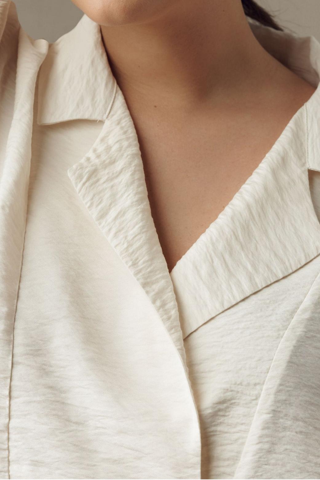 Short-Sleeve Wide Placket Top